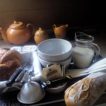 Bed & Breakfast Attitudes Naturelles Labastide-de-Virac
