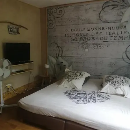 Attitudes Naturelles Bed & Breakfast *